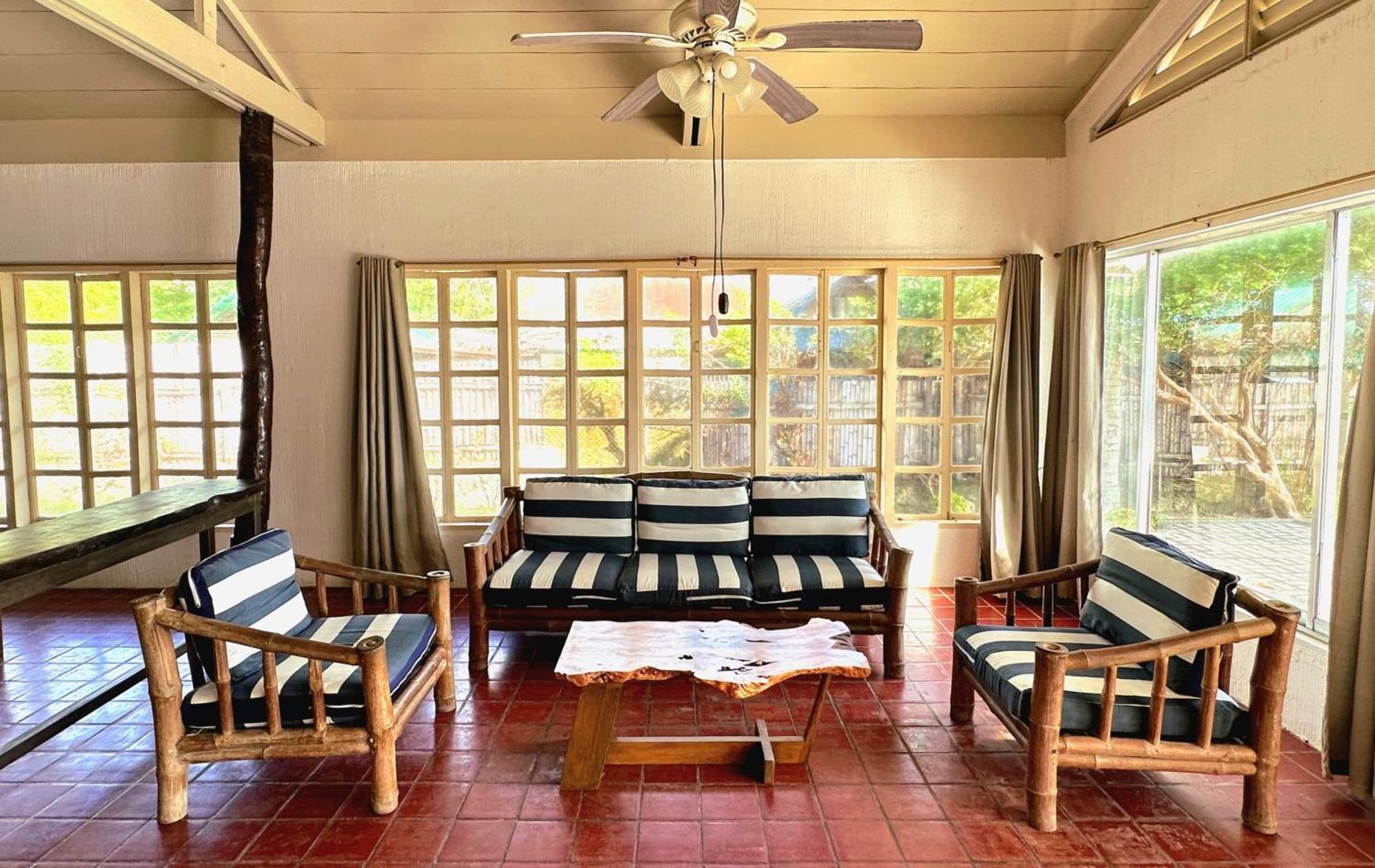 Вилла White House, Batangas Лиан Экстерьер фото